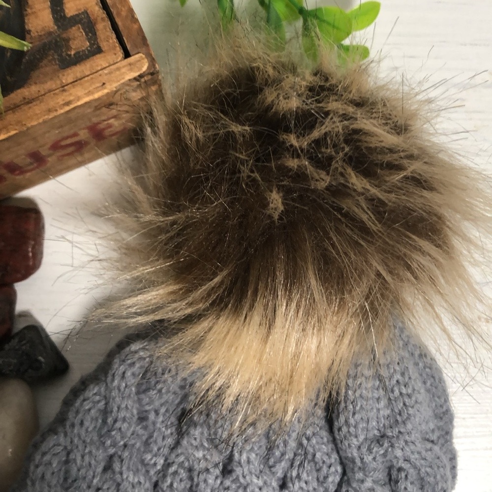 Hat Infant Toddler Knitted Stretch Hat  w/ Faux Fur NWOT 3-18 Months Gray Cable - Picture 3 of 11